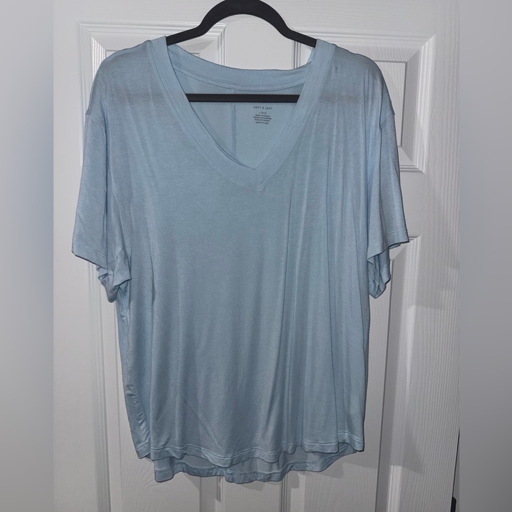American Eagle Soft Blue V-Neck Tee
